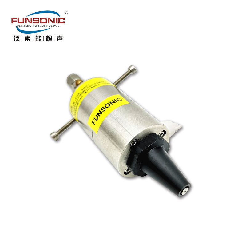 Typical Application Semiconductor Wafer Photoresist Coating Ultrasonic Nozzles 30Khz Scattering